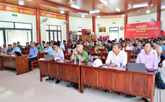 Thủy điện A Vương: Tuyên truyền bảo vệ công trình và phòng chống cháy rừng cho người dân vùng dự án