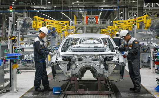 Chính phủ thông qua chính sách của Luật Công nghiệp trọng điểm