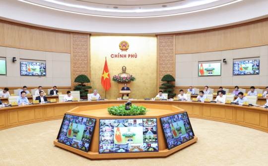 Nghị quyết của Chính phủ: Kiên định mục tiêu ổn định kinh tế vĩ mô, tăng cường huy động các nguồn lực cho phát triển