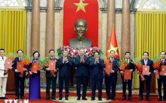 Tổng Bí thư, Chủ tịch nước trao Quyết định bổ nhiệm các thành viên Chính phủ