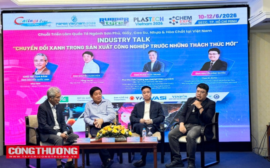 Chuyển đổi xanh trong sản xuất công nghiệp trước những thách thức mới