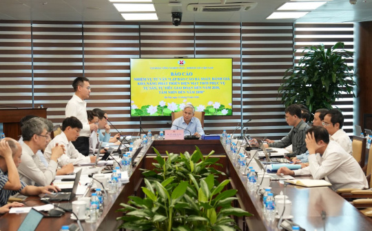 TKV thúc đẩy nghiên cứu phát triển điện mặt trời tự sản, tự tiêu đáp ứng mục tiêu giảm phát thải