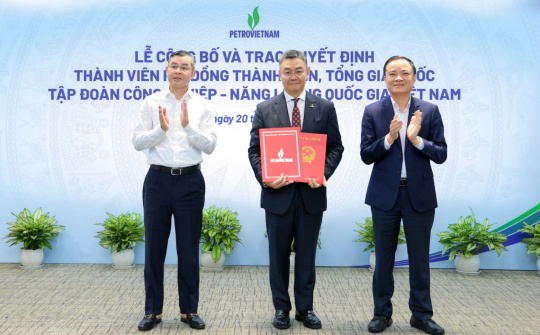 Công bố và trao quyết định Tổng Giám đốc Petrovietnam