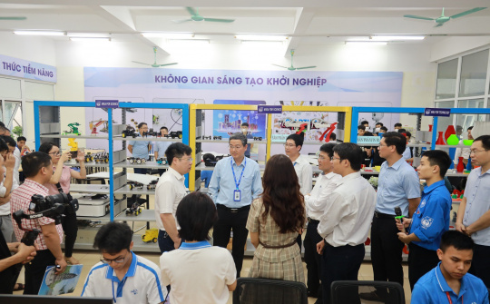 Thực tiễn công tác chuyển đổi số trong ngành Công Thương: Minh chứng sinh động cho đường lối đổi mới đúng đắn của Đảng