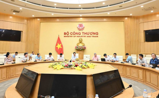 Bộ trưởng Lê Mạnh Hùng: Huy động tối đa các nguồn lực, bảo đảm không để xảy ra thiếu điện trong mọi tình huống