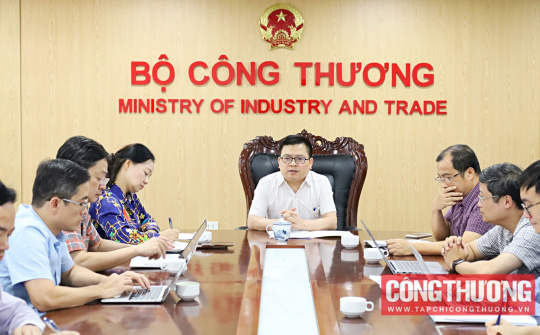 Bộ Công Thương đẩy mạnh tuyên truyền sử dụng năng lượng tiết kiệm, hiệu quả