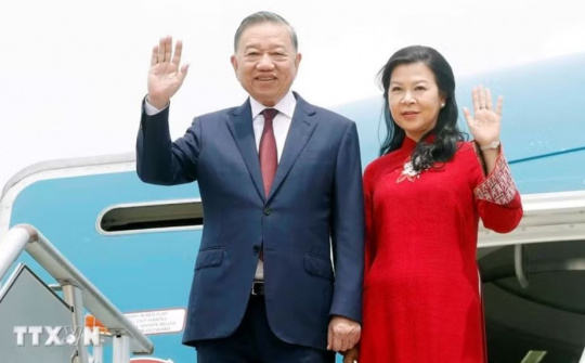 Tổng Bí thư, Chủ tịch nước Tô Lâm và Phu nhân cùng Đoàn đại biểu cấp cao Việt Nam bắt đầu thăm cấp Nhà nước Cộng hòa Philippines