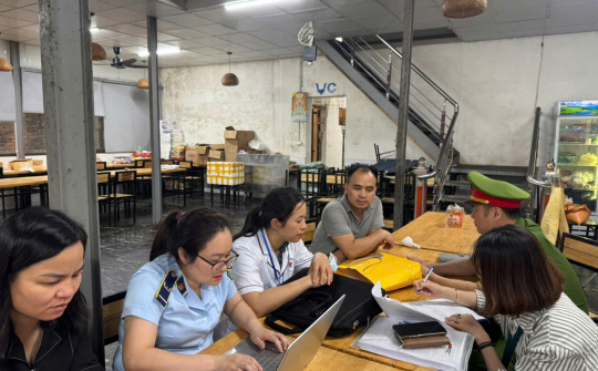 Hà Nội: Tăng tốc chống buôn lậu, hàng giả, thu ngân sách hơn 231 tỷ đồng trong tháng 4