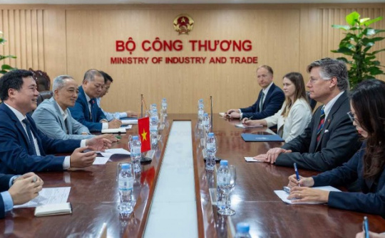 Tiếp tục cải thiện môi trường đầu tư, kinh doanh, tạo thuận lợi cho doanh nghiệp Hoa Kỳ hoạt động ổn định và lâu dài tại Việt Nam