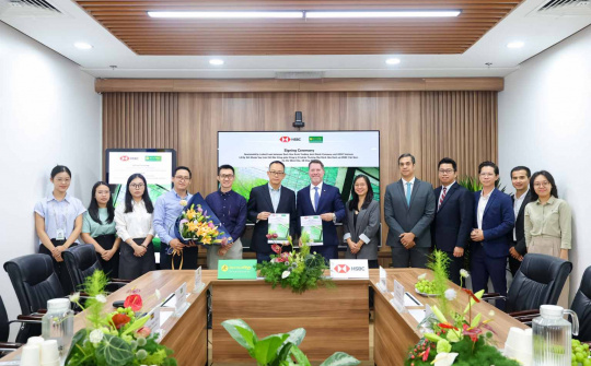 HSBC mở rộng tài chính xanh tại Việt Nam với khoản tín dụng ESG cho Bách Hóa Xanh