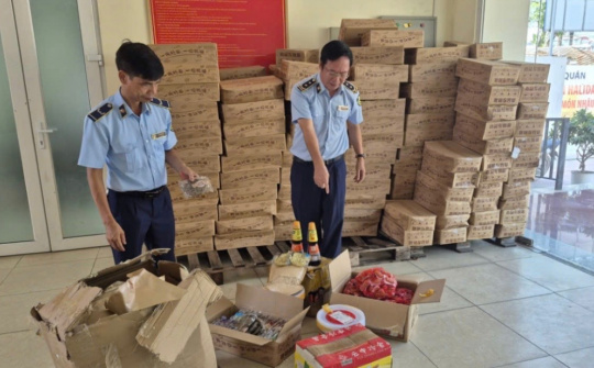 Hà Nội tiêu hủy lô thực phẩm nhập lậu trị giá hơn 328 triệu đồng