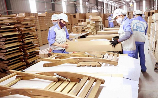 Xuất khẩu gỗ và sản phẩm gỗ vượt 7 tỷ USD