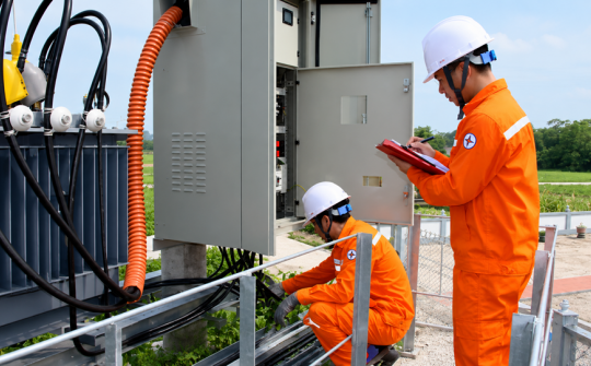 Phụ tải lần đầu vượt 20.000 MW: EVNNPC chủ động các giải pháp bảo đảm điện mùa nắng nóng