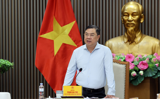 Sửa đổi Nghị định về kinh doanh xăng dầu với trọng tâm tái cơ cấu hệ thống phân phối, giảm khâu trung gian, tăng cường minh bạch và hiệu quả