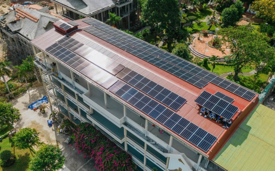 Mở rộng cơ chế mua bán điện trực tiếp, nâng tỷ lệ điện mặt trời mái nhà dư được phép bán lên 50%