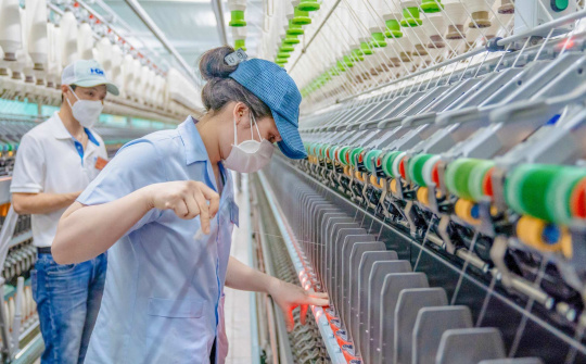 Tái định vị chiến lược cạnh tranh ngành dệt may Việt Nam trong cuộc đua xanh hóa