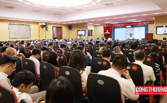 Đảng ủy Bộ Công Thương tham dự Hội nghị toàn quốc quán triệt Nghị quyết 10-NQ/TW về phát triển kinh tế có vốn đầu tư nước ngoài