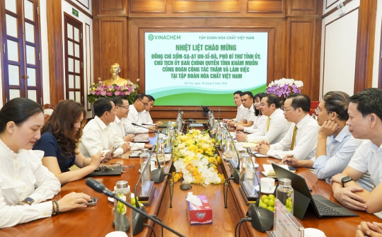 Vinachem làm việc với Đoàn đại biểu Ủy ban Chính quyền tỉnh Khăm Muồn (CHDCND Lào), thúc đẩy triển khai Dự án Muối mỏ Kali Lào