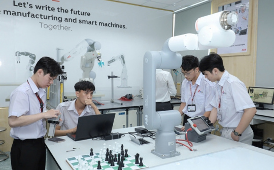 Đề án nhân lực công nghệ cao: IUH có 5 chương trình Thạc sĩ tài năng STEM được Bộ GD&ĐT phê duyệt