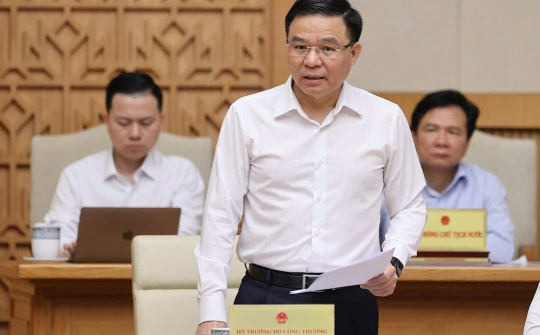 Bộ trưởng Lê Mạnh Hùng: Khuyến khích dịch chuyển phụ tải khỏi giờ cao điểm, nâng cao hiệu quả vận hành hệ thống điện
