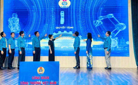 Thi đua đổi mới sáng tạo, nâng cao năng suất lao động trong ngành Công Thương