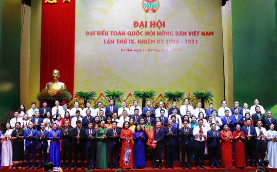 Ra mắt 81 đồng chí tham gia Ban Chấp hành Trung ương Hội Nông dân Việt Nam khoá IX
