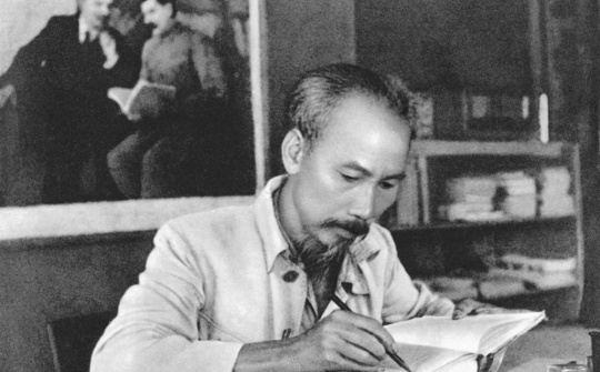 Đẩy mạnh học tập, thực hành tư tưởng, đạo đức, phương pháp, phong cách Hồ Chí Minh trong giai đoạn phát triển mới