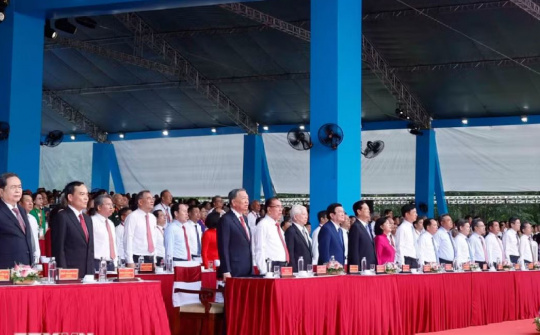 Kỷ niệm trọng thể 50 năm Ngày Thành phố Sài Gòn-Gia Định vinh dự mang tên Chủ tịch Hồ Chí Minh