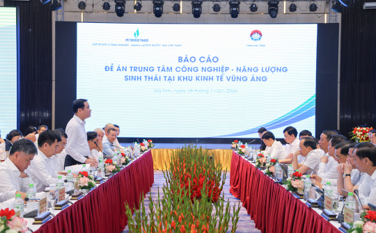 Petrovietnam - Hà Tĩnh mở rộng hợp tác lĩnh vực công nghiệp - năng lượng