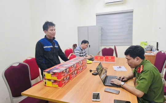 Hà Nội: Phát hiện vụ vận chuyển trái phép 25,1kg pháo nổ