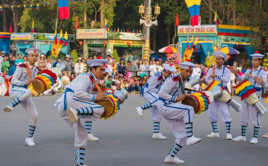 Phát triển sản phẩm du lịch văn hóa từ nghệ thuật múa trống Chhay-dăm của người Khmer tại tỉnh Tây Ninh