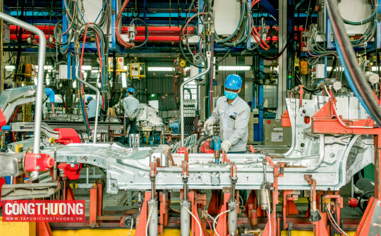 PMI ngành sản xuất tháng 6 đạt 51,8 điểm, sản lượng tăng nhanh nhất trong bốn tháng