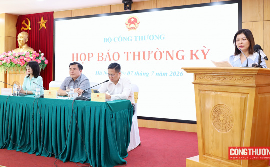 Bộ Công Thương: Hoàn thiện Nghị định mới về kinh doanh xăng dầu, tăng cường điều hành giá, đẩy mạnh phòng chống buôn lậu