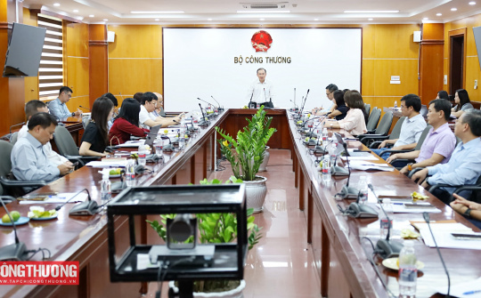Điều hành thị trường nửa cuối năm: Kiểm soát lạm phát và thúc đẩy tiêu dùng