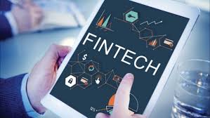 Phát triển dịch vụ fintech hỗ trợ du lịch thông minh tại Việt Nam