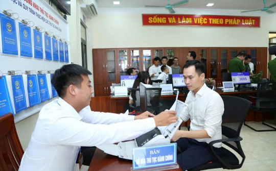 Các Bộ hoàn thành việc sắp xếp tổ chức bộ máy gắn với phân cấp, phân quyền trong tháng 10/2026