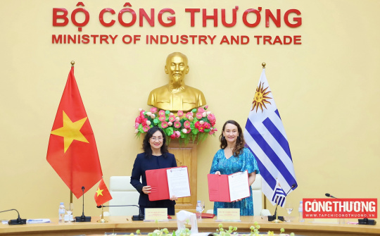 Cục Xúc tiến thương mại và Cơ quan Uruguay XXI ký kết Bản ghi nhớ hợp tác chiến lược