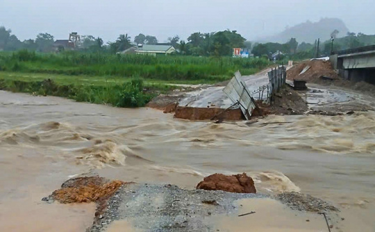 Thủ tướng Chính phủ yêu cầu rà soát, tổ chức sơ tán dân cư khỏi khu vực nguy cơ bị ngập sâu, lũ quét, sạt lở đất