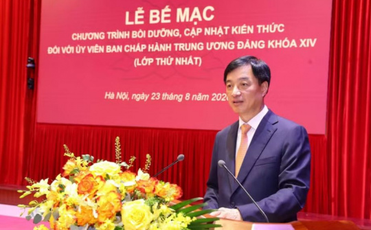 Bế mạc Chương trình bồi dưỡng, cập nhật kiến thức đối với Ủy viên Trung ương Đảng khóa XIV