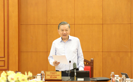 Nghị quyết mới phải thực sự tạo ra bước phát triển mới về tư duy, thể chế và phương thức công tác cán bộ