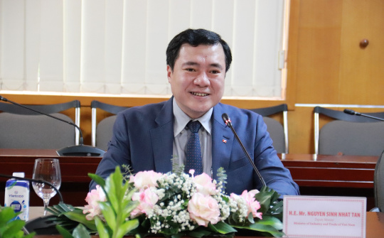 Thứ trưởng Nguyễn Sinh Nhật Tân là thành viên BCĐ Trung ương về chính sách nhà ở và thị trường bất động sản