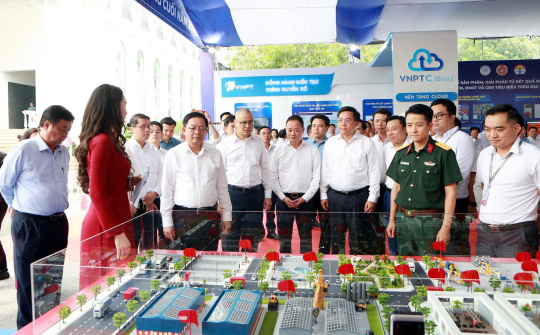 Phó Thủ tướng Hồ Quốc Dũng: Phú Thọ cần phát triển dựa trên ba trụ cột, tạo đột phá bằng khoa học công nghệ và chuyển đổi số