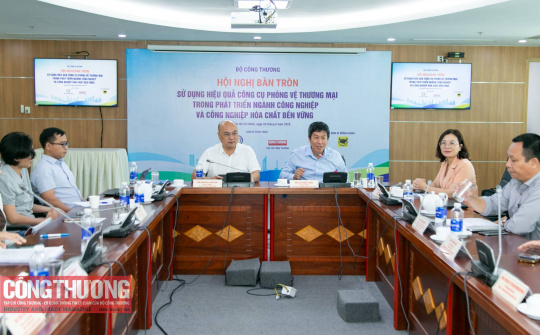 [CHÙM ẢNH] Hội nghị bàn tròn về sử dụng hiệu quả công cụ phòng vệ thương mại trong phát triển ngành công nghiệp và công nghiệp hóa chất bền vững