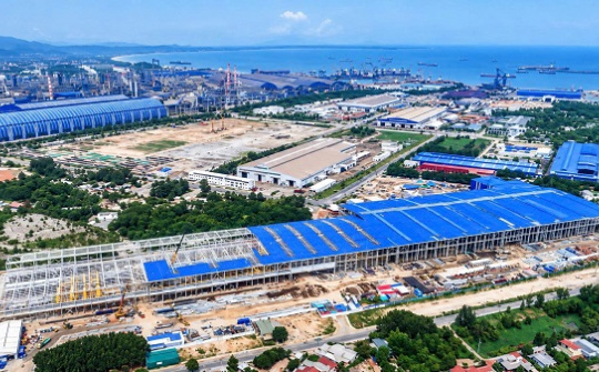 Nhà máy sản xuất ray và thép đặc biệt của Hòa Phát đã hoàn thành gần 70% tiến độ dự án