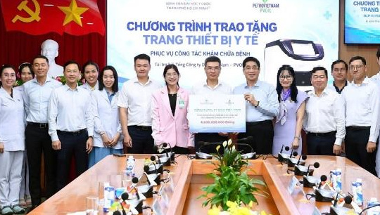 PVOIL trao tặng thiết bị y tế trị giá 4,6 tỷ đồng cho Bệnh viện Đại học Y Dược TP. Hồ Chí Minh