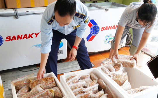 Hà Nội: Phát hiện 240 kg nhân bánh Trung thu không rõ nguồn gốc, quá hạn