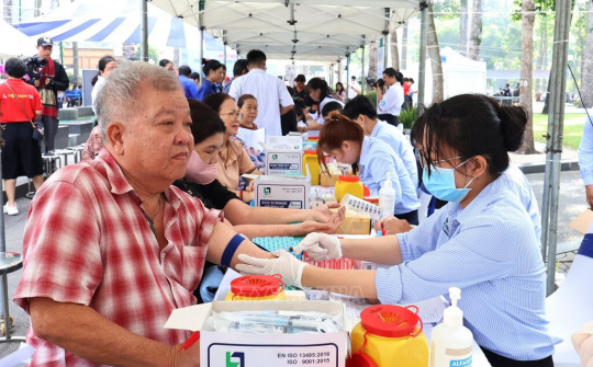 Chính phủ phê duyệt Đề án Tăng cường hợp tác quốc tế về người cao tuổi giai đoạn 2026 - 2031