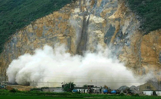 Bộ Công Thương ban hành 36 Sửa đổi Quy chuẩn kỹ thuật quốc gia về vật liệu nổ công nghiệp