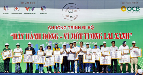 Đi bộ hưởng ứng ngày Môi trường thế giới