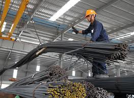 Giá thép xuống thấp do giá quặng sắt và lượng thép tồn kho giảm